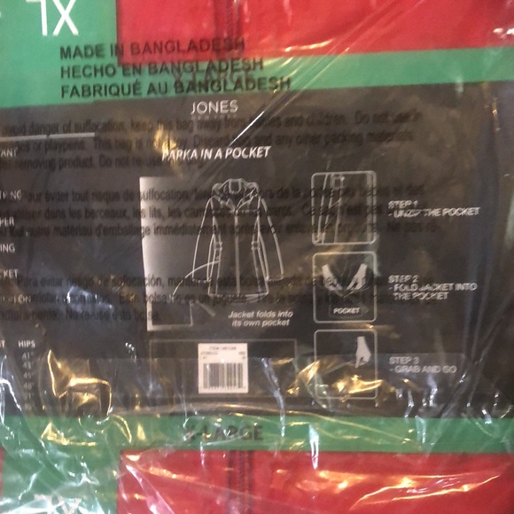 NWT Jones New York Ladies’ Parka in a Pocket - Picture 9 of 9